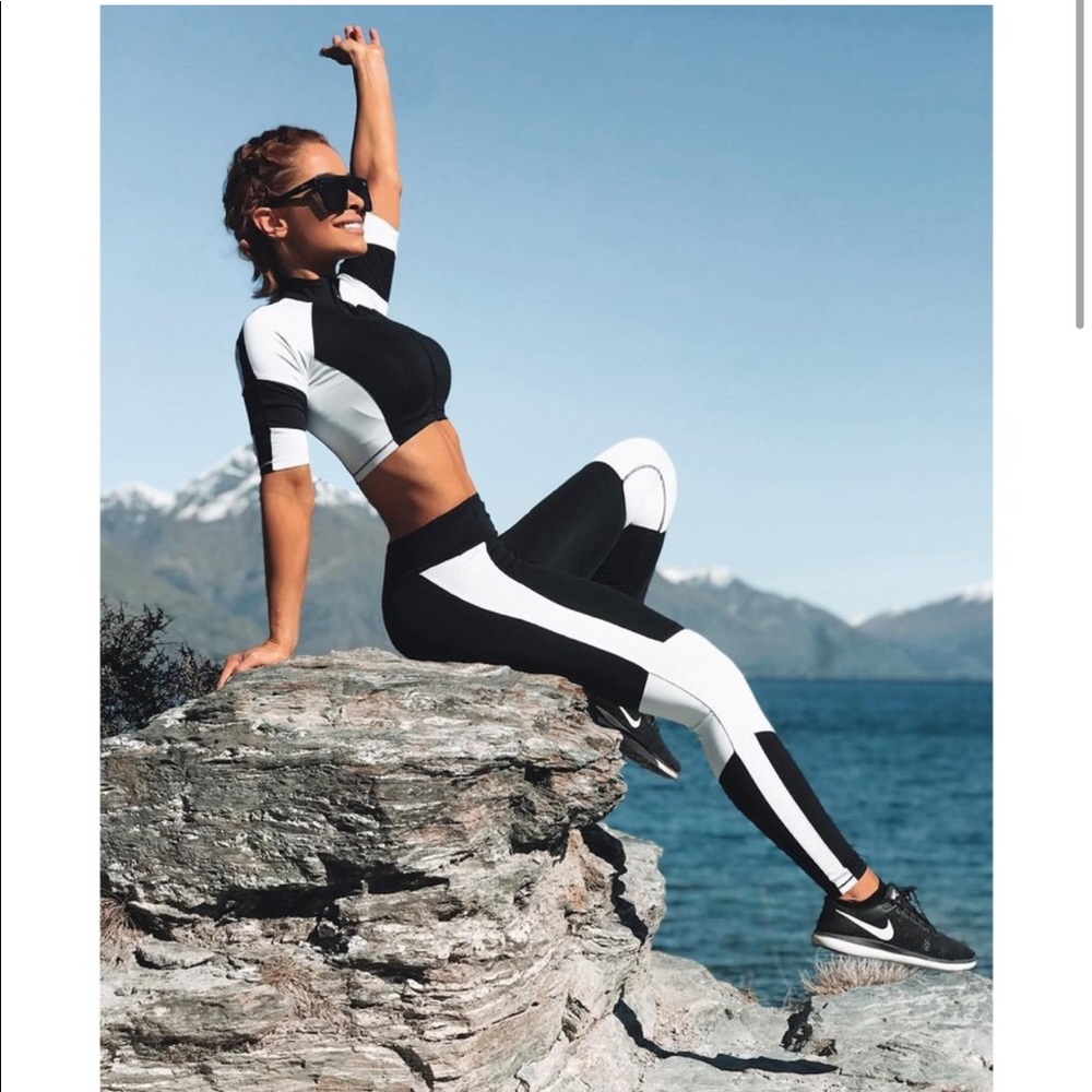 Good American Leggings